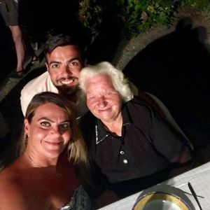 Meet your Posher, Stella